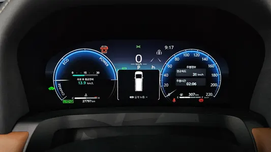 Toyota 4 2.5 HEV AWD 2023 8