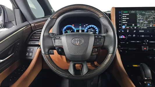 Toyota 4 2.5 HEV AWD 2023 13