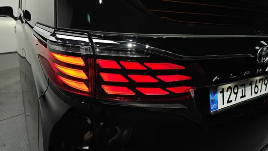 Toyota 4 2.5 HEV AWD 2023 24