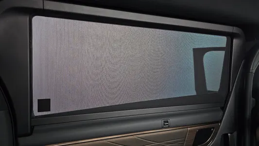 Toyota 4 2.5 HEV AWD 2023 35
