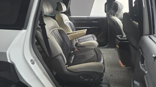 Kia EV9 4WD 2024 12