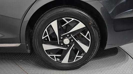 Hyundai IG 2021 21