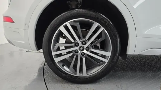 Audi Q5 (FY) 45 TFSI 2021 5