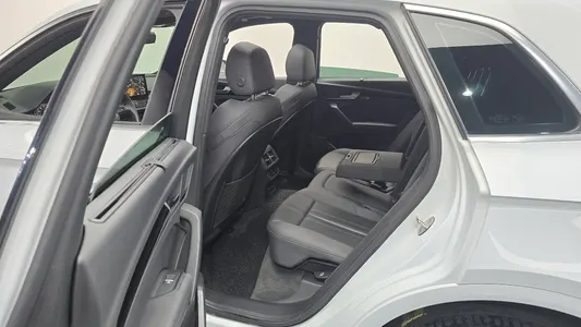 Audi Q5 (FY) 45 TFSI 2021 11