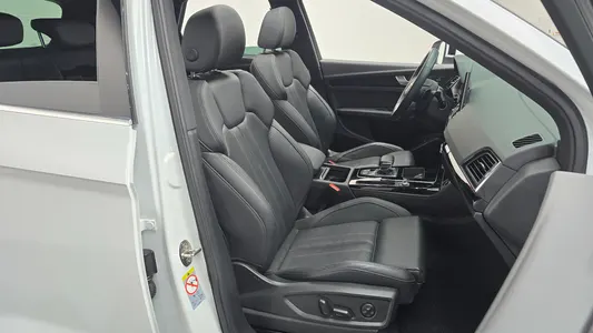 Audi Q5 (FY) 45 TFSI 2021 26