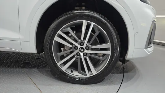 Audi Q5 (FY) 45 TFSI 2021 21