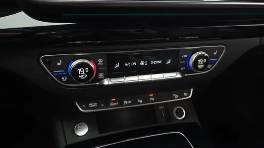 Audi Q5 (FY) 45 TFSI 2021 32