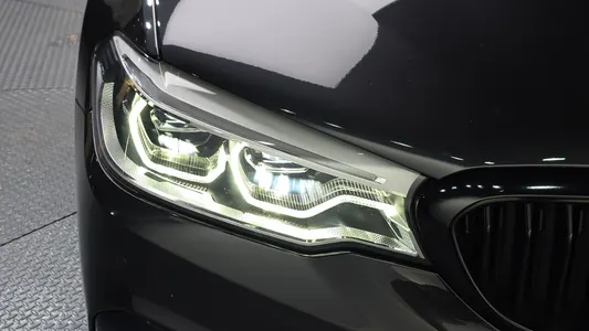 BMW 5 Series (G30) 520i M 2020 22