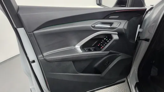 Audi Q5 (80A) 45 TFSI S Line 2025 24