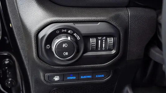 Jeep (JL) 2.0 4 4xe 2022 27