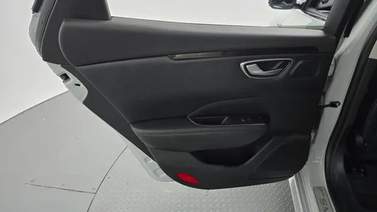 Renault Korea SM6 2.0 LPe RE () 2018 26