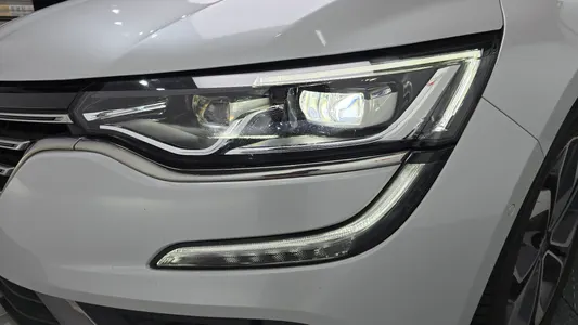 Renault Korea SM6 2.0 LPe RE () 2018 23