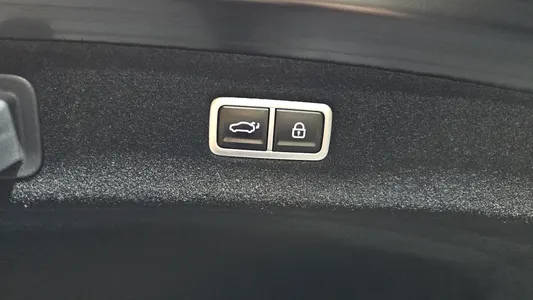 Genesis G90 (RS 4) 3.5 e-S/C AWD LWB 2023 33