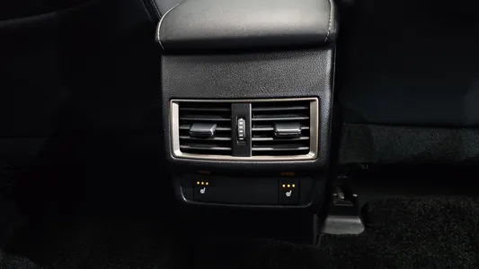 Lexus NX300h 2019 19