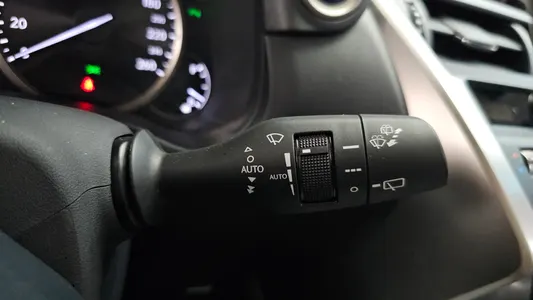 Lexus NX300h 2019 36