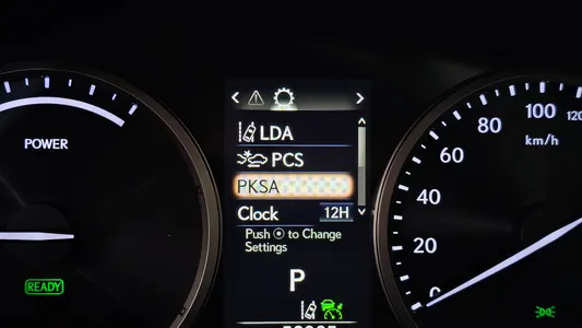 Lexus NX300h 2019 30