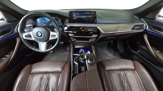 BMW 5 Series (G30) 530e M 2020 6