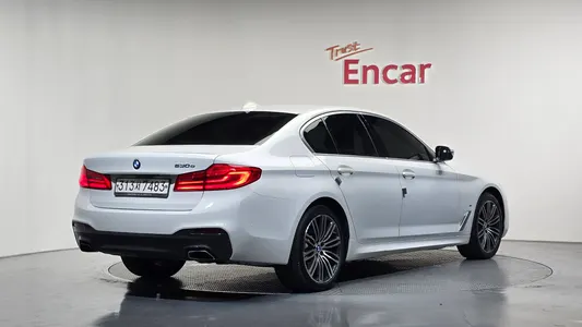 BMW 5 Series (G30) 530e M 2020