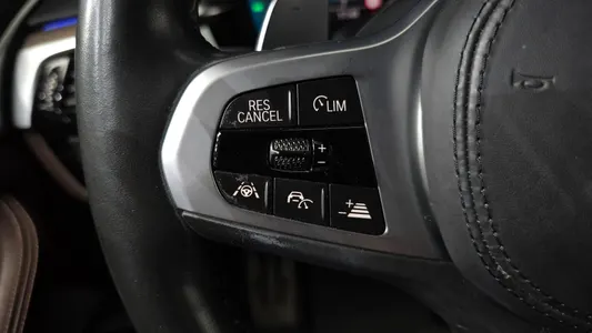 BMW 5 Series (G30) 530e M 2020 14