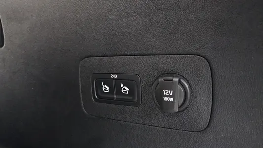 Kia 4 HEV 1.6 2WD 2022 18