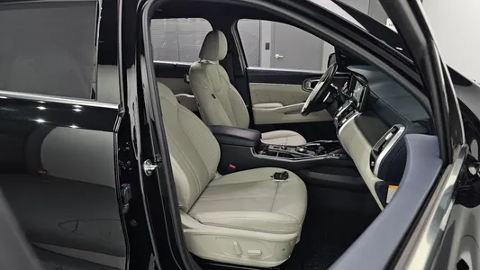 Kia 4 HEV 1.6 2WD 2022 26