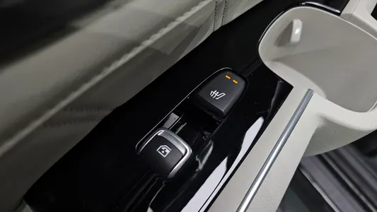 Kia 4 HEV 1.6 2WD 2022 28