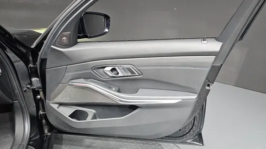 BMW 3 Series (G20) 320i M 2020 24