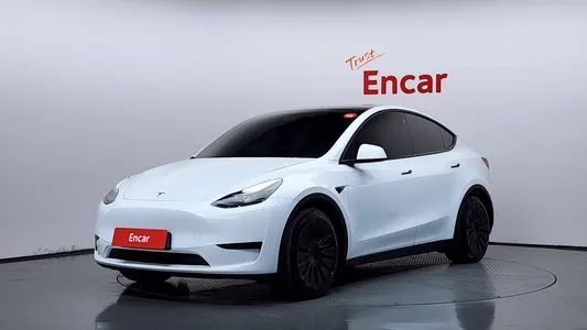 Tesla Y RWD 2024