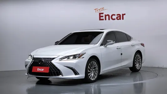 Lexus ES300h 7 2023