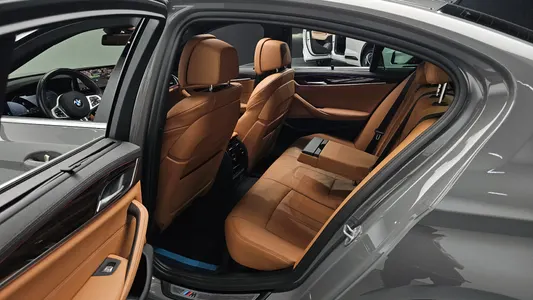 BMW 5 Series (G30) 520i M 2022 12