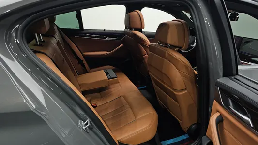 BMW 5 Series (G30) 520i M 2022 26