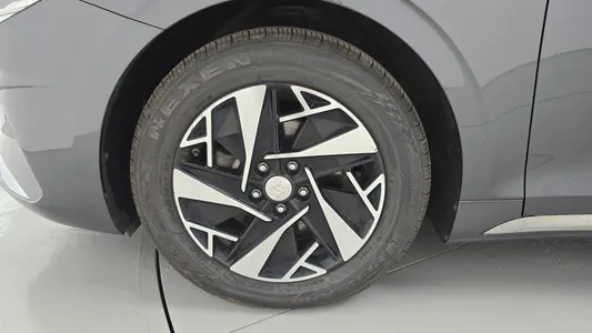 Hyundai IG 2022 5
