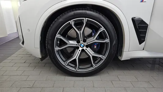 BMW X5 (G05) xDrive 40i M 2026 5