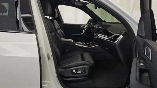 BMW X5 (G05) xDrive 40i M 2026 11