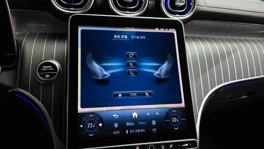 Mercedes-Benz GLC-Class X254 GLC300 4MATIC AMG Line 2026 35