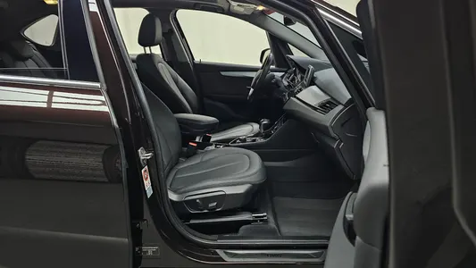 BMW 2 Series Tourer (F45) 2016 26