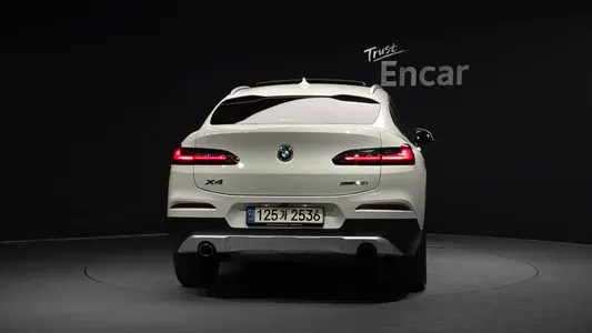 BMW X4 (G02) xDrive20i xLine 2021 4