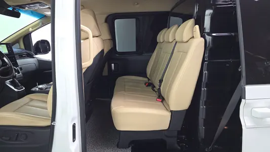 Hyundai Staria HEV 1.6 5 2024 12