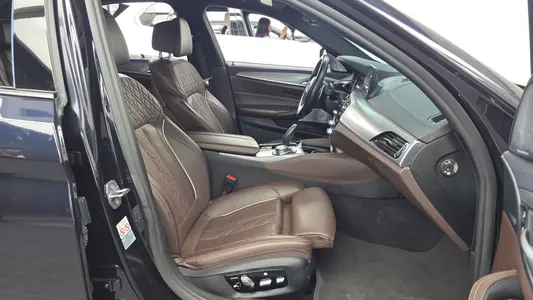 BMW 5 Series (G30) M550d xDrive 2018 11
