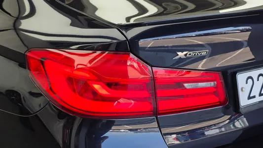 BMW 5 Series (G30) M550d xDrive 2018 23