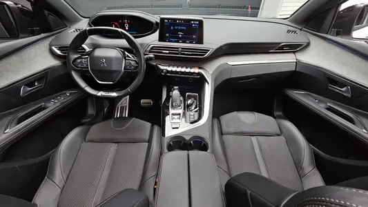 Peugeot 3008 2 1.2 Pure Tech GT 2022 7