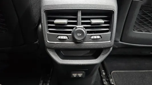 Peugeot 3008 2 1.2 Pure Tech GT 2022 17