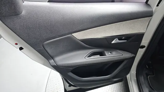 Peugeot 3008 2 1.2 Pure Tech GT 2022 26