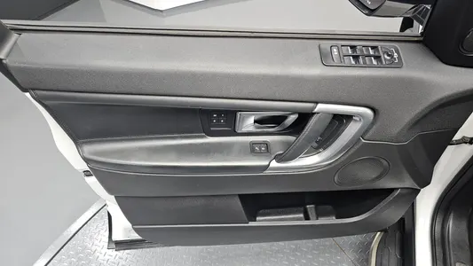 Land Rover 디스커버리 스포츠 2.0 TD4 HSE 2016 24