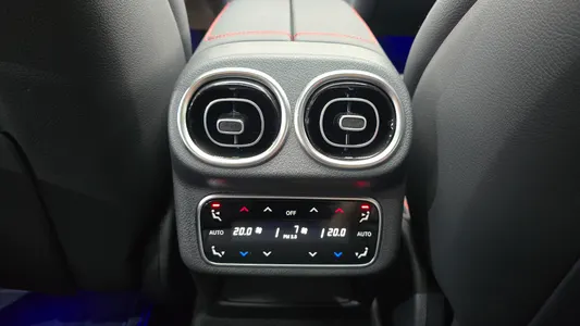 Mercedes-Benz GLC-Class X254 AMG GLC43 4MATIC 2025 36