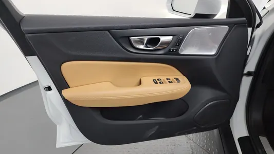 Volvo V60 2 B5 AWD 2023 24