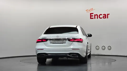 Mercedes-Benz E-Class W213 E220d 4MATIC AMG Line 2021 4