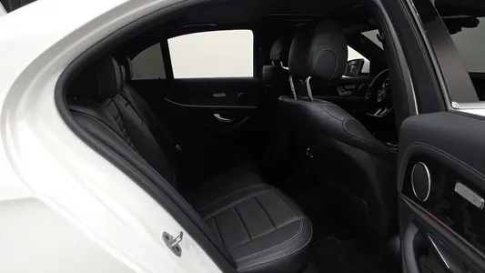 Mercedes-Benz E-Class W213 E220d 4MATIC AMG Line 2021 11
