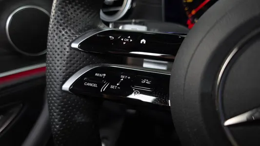 Mercedes-Benz E-Class W213 E220d 4MATIC AMG Line 2021 17