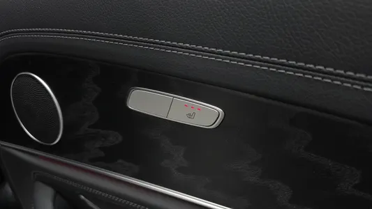 Mercedes-Benz E-Class W213 E220d 4MATIC AMG Line 2021 35